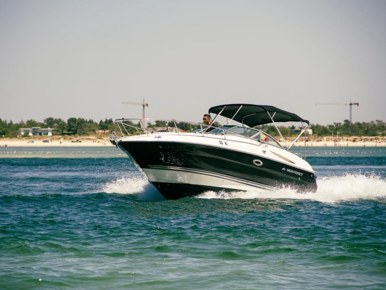 Alquiler Lancha en Marina de Tróia - Monterey 250 CR