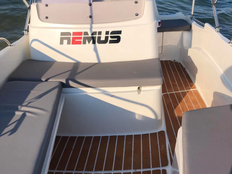 Alquiler de Lancha, con o sin patrón Remus Vourvourou