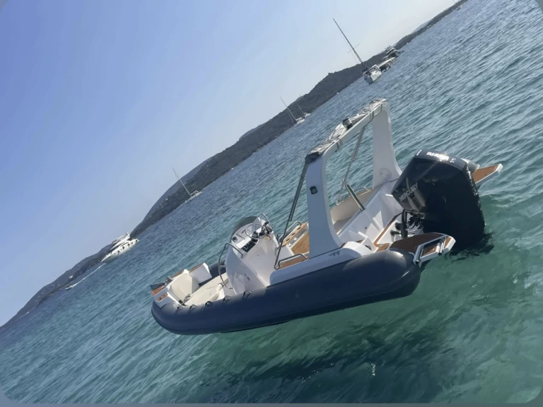 Alquiler de Neumática, con o sin patrón QUINGDAO Lecci