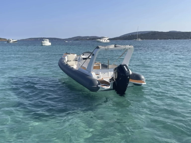 Alquiler de embarcaciones QUINGDAO Moana enLecci en Samboat