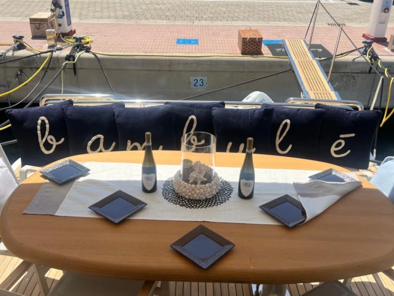 Canados Canados 50 de alquiler a Castellammare di Stabia