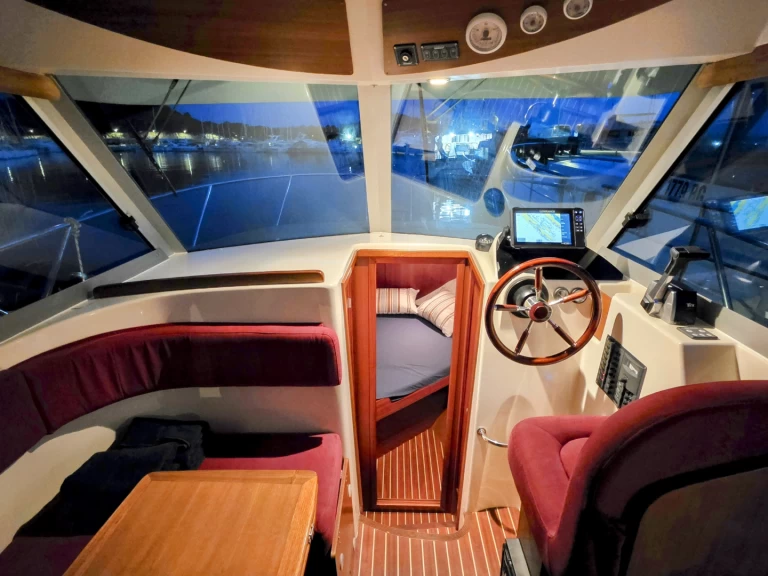 Alquiler de barcos Drage barato de Ocqueteau 815 Range Cruiser