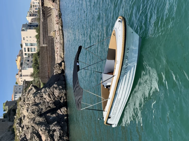 Alquiler Lancha Qfiber con o sin  título de navegación