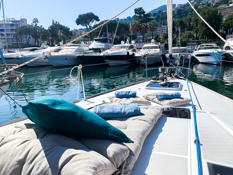 Alquiler de Jeanneau Sun Odyssey 469 en Nice