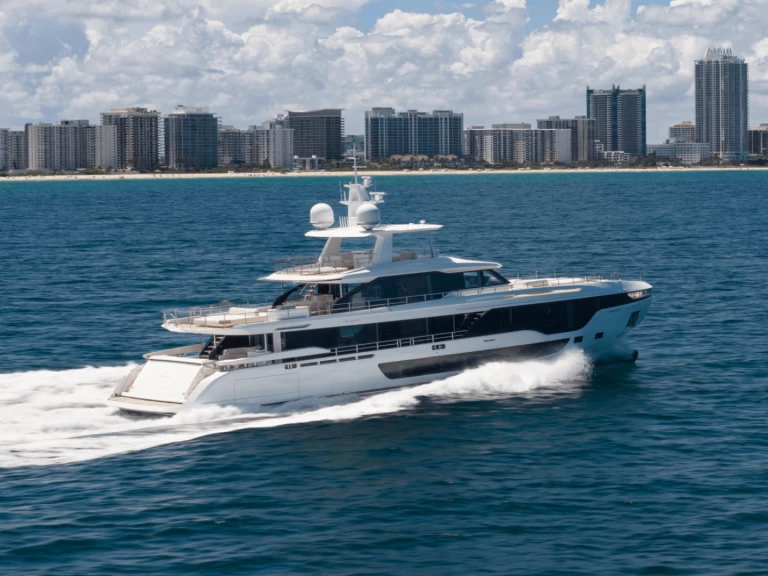 Alquiler de embarcaciones Azimut Grande 36M enMiami en Samboat