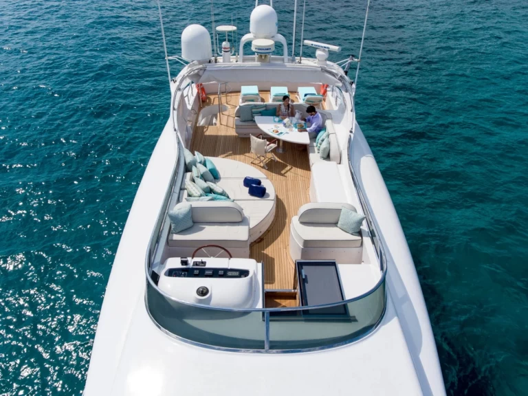 Alquiler de Yate de lujo, con o sin patrón Fipa Italiana Yachts Poltu Quatu