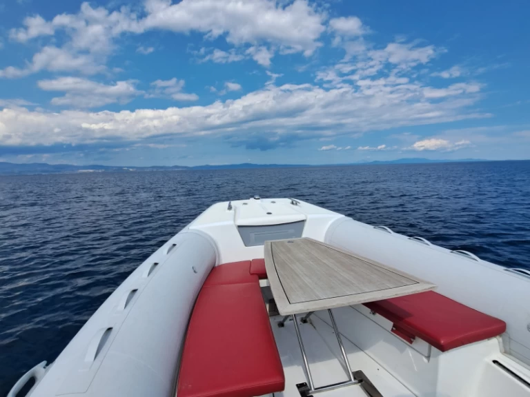 Alquiler Néa Potídhaia - Pirelli PZERO770 en SamBoat