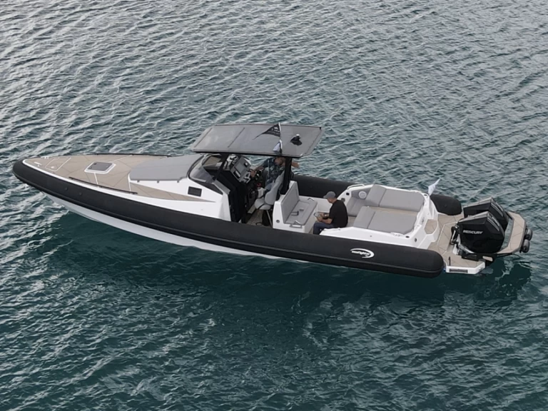 Alquiler de embarcaciones Seafighter One cabin 36 enLávrio en Samboat