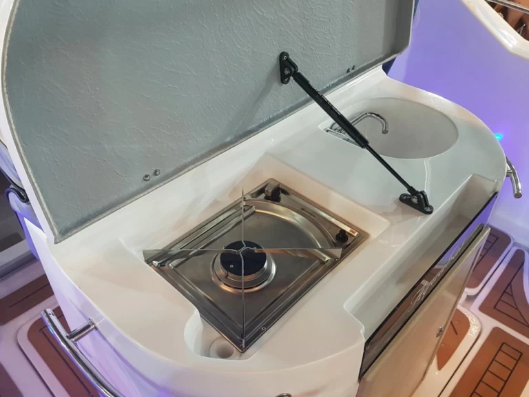 Alquiler Lancha Aquabat con o sin  título de navegación