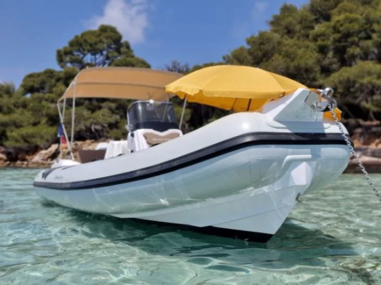 Alquiler de barcos Mandelieu-la-Napoule barato de Cayman 21 Sport