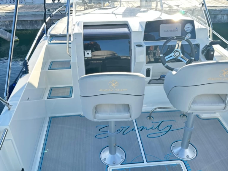 Alquiler de barcos Le Gosier barato de Pacific Craft 630