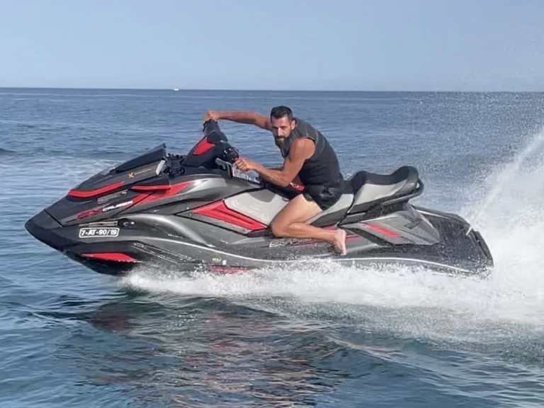 Alquiler de Yamaha fx svho turvo en Puerto Banús