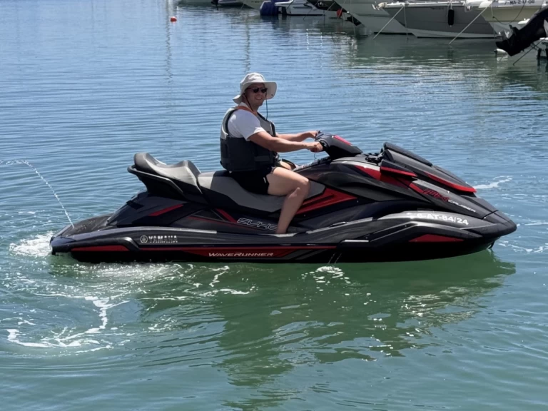Alquiler de Moto de agua, con o sin patrón Yamaha Puerto Banús