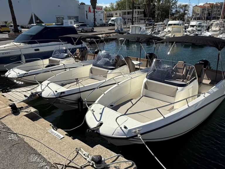 Quicksilver Activ 675 Open de alquiler a Saint-Cyprien