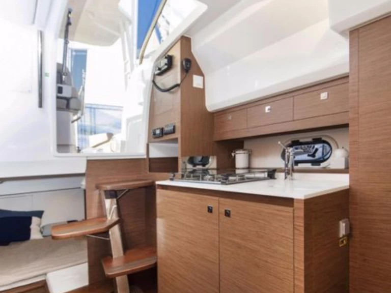 Alquiler Puerto Portals - Jeanneau Cap Camarat 10.5 WA en SamBoat