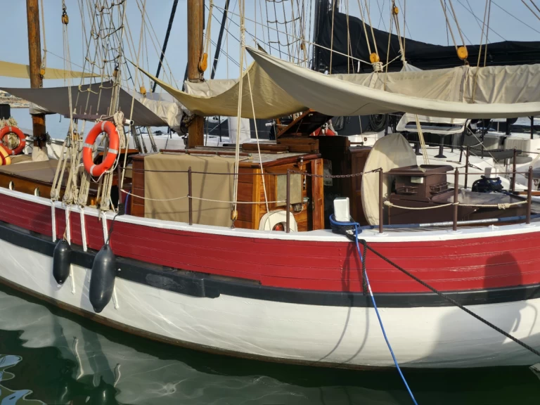 Velero para alquilar Marsella al mejor precio