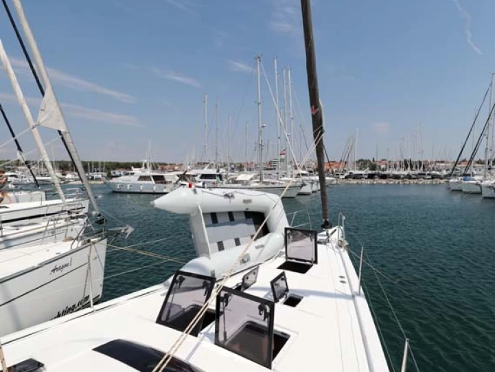 Alquiler de Dufour Dufour 56 Exclusive en Trogir