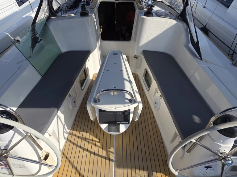 Alquiler de Velero, con o sin patrón Jeanneau Biograd na Moru