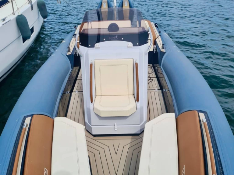 Alquiler de Neumática, con o sin patrón MV Marine Saint-Florent