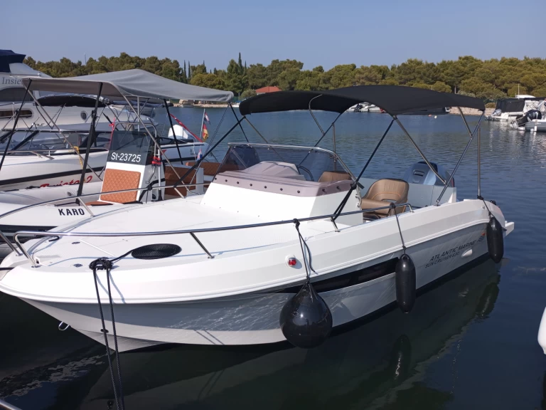 Alquiler Šibenik - Atlantic Sun Cruiser 630 en SamBoat