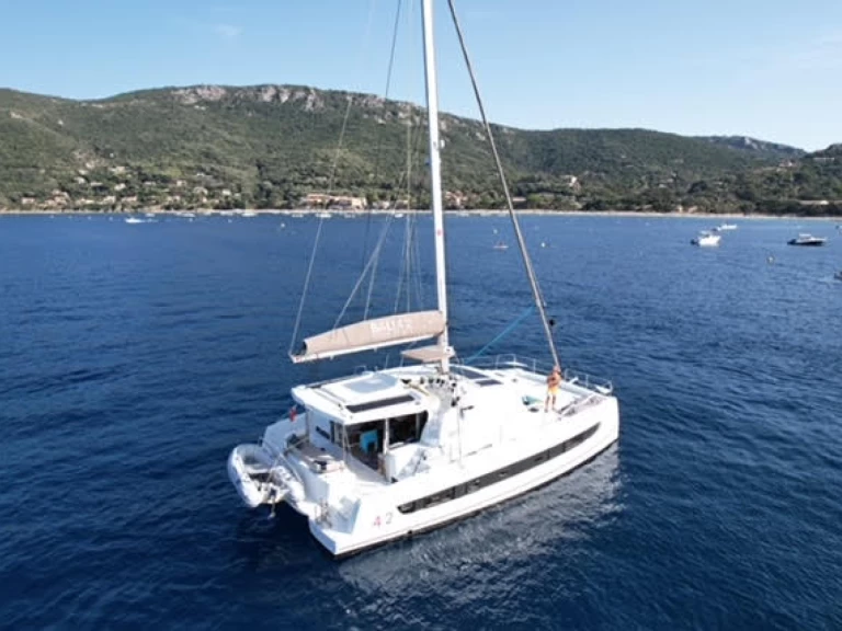 Alquiler Catamarán Bali con o sin  título de navegación