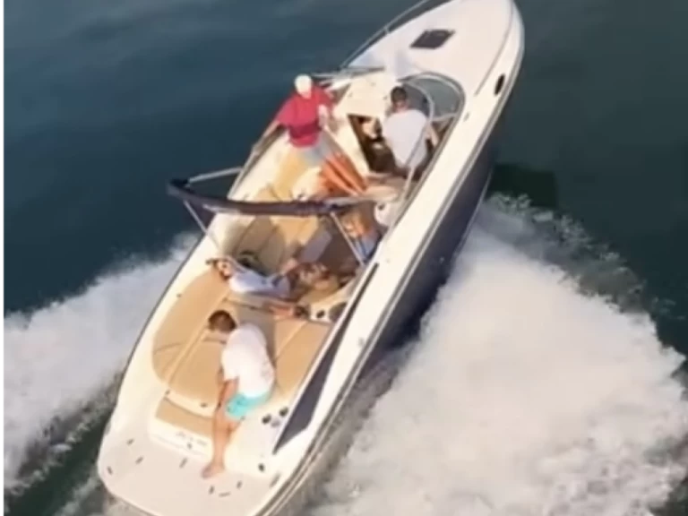 Lancha para alquilar Vevey al mejor precio