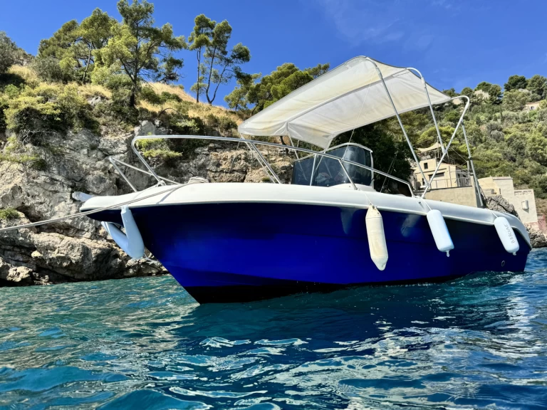 Alquiler de Pacific Craft Pacific Craft 550 Open en Toulon