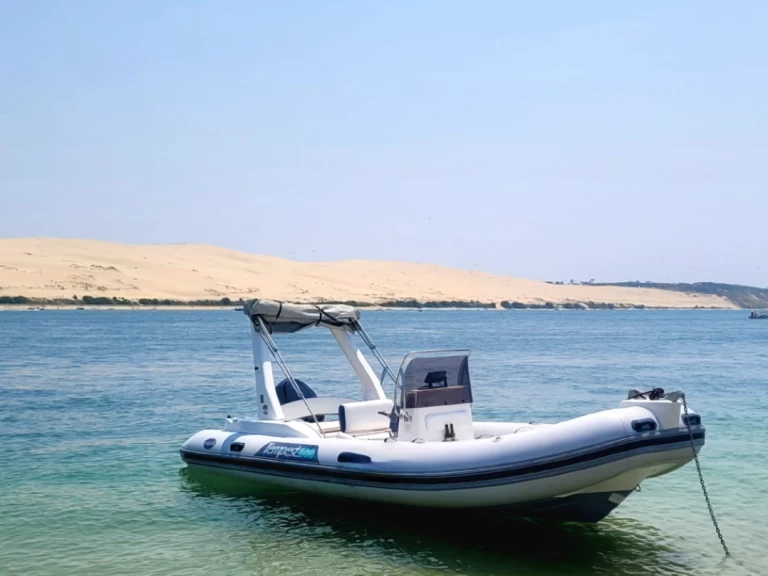 Alquiler de barcos Grand Piquey barato de Tempest 600