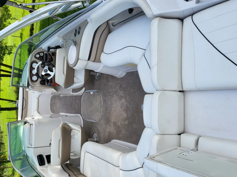 Alquiler de Four Winns Horizon en Le Bourget-du-Lac