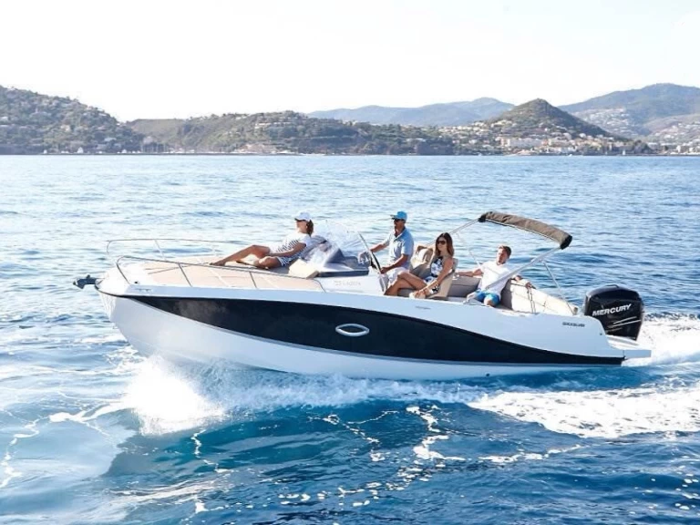 Alquiler de embarcaciones Quicksilver Activ 755 Sundeck enPalma de Mallorca en Samboat