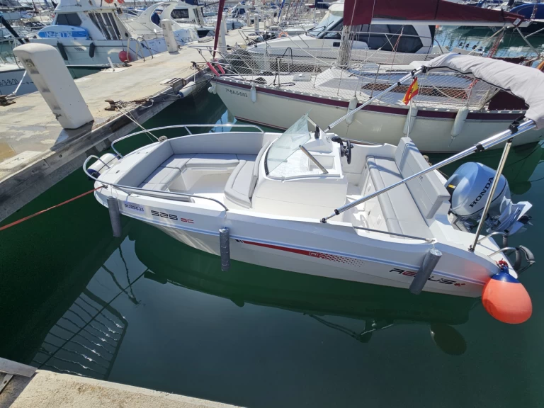 Alquiler de Lancha, con o sin patrón Remus Roda de Barà