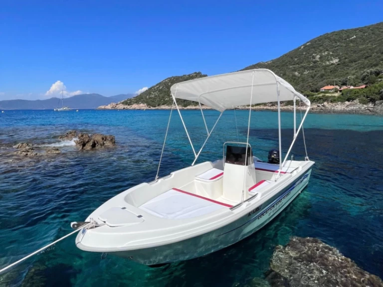 Lancha para alquilar Campomoro al mejor precio