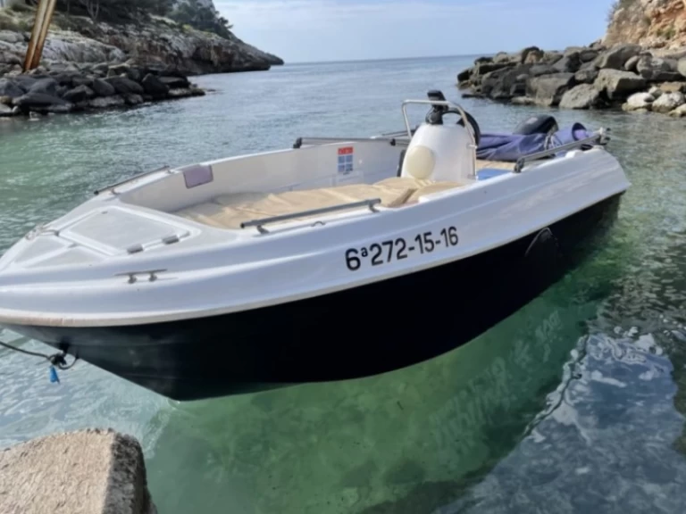 Compass 400 GT de alquiler a Bahía de Santander