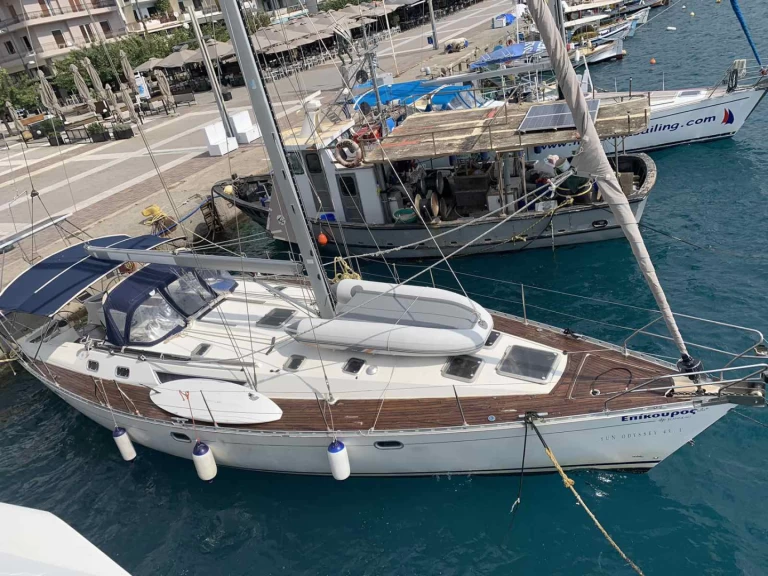 Alquiler de Jeanneau Sun Odyssey 45.1 en Kalamata