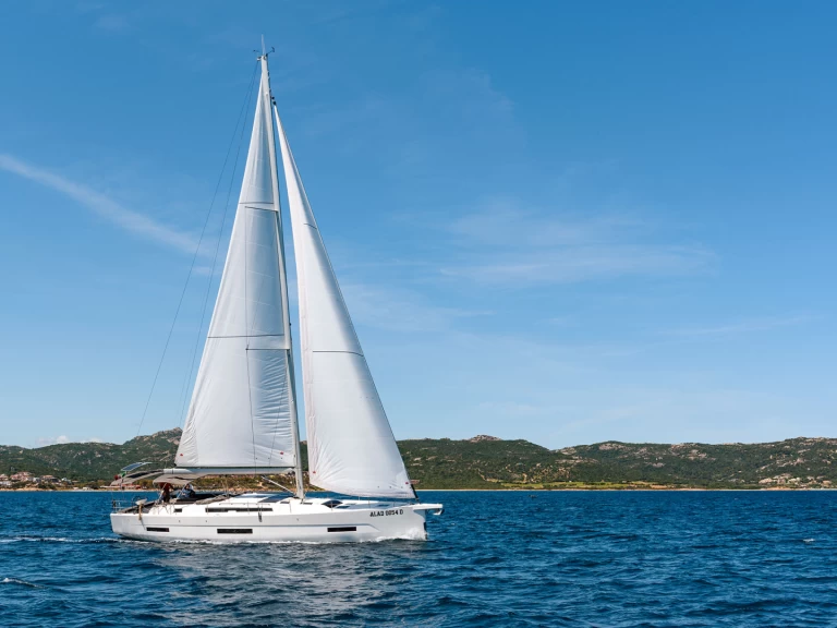 Alquiler de embarcaciones Dufour Dufour 530 enCannigione en Samboat