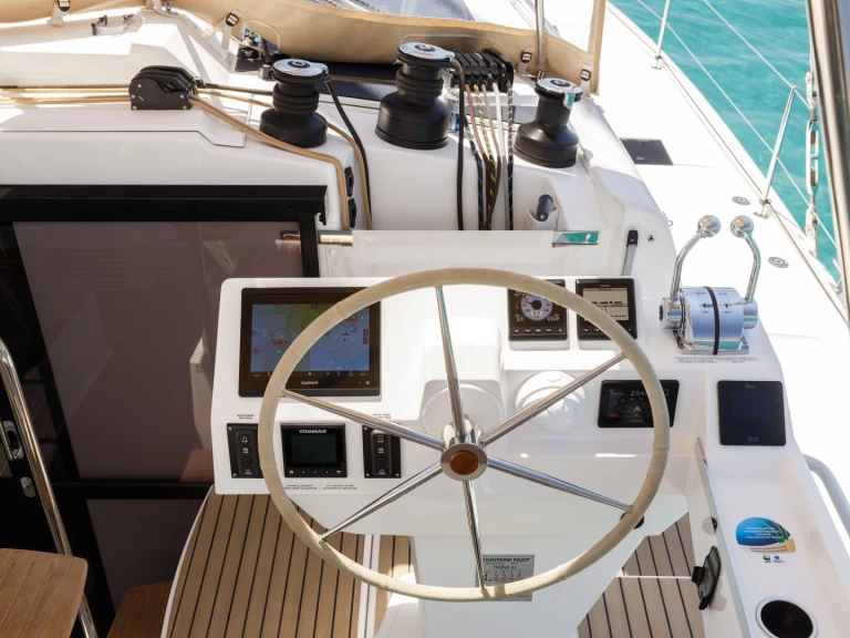 Alquiler de Catamarán, con o sin patrón Fountaine Pajot Álimos