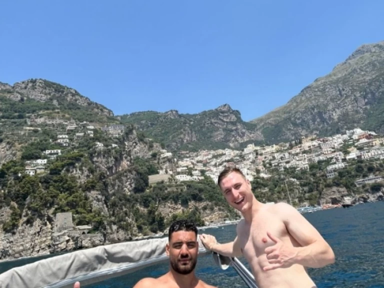 Alquiler Lancha Teorema con o sin  título de navegación