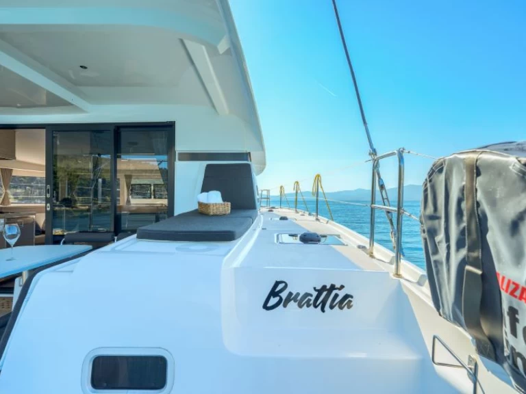 Alquiler de Catamarán, con o sin patrón Lagoon Kaštela