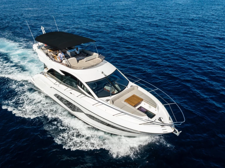 Sunseeker Manhattan 52 de alquiler a San Julián