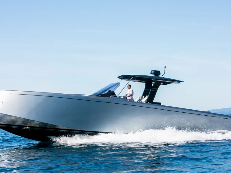 Alquiler de embarcaciones Pardo Yachts Pardo 43 enCannes en Samboat