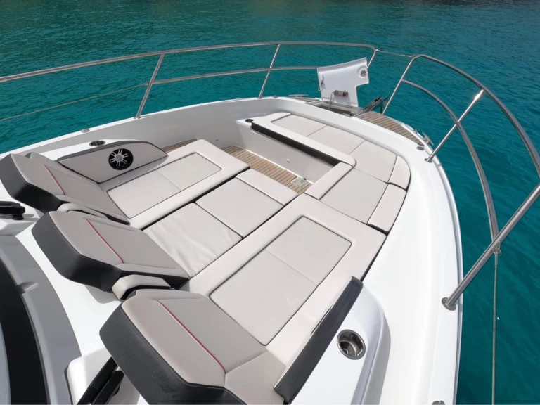 Alquiler de Lancha, con o sin patrón Jeanneau San Julián