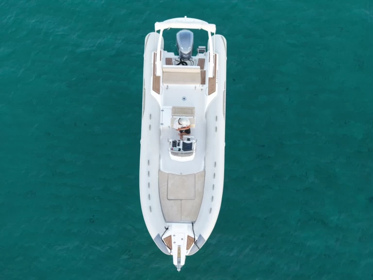 Alquiler de Neumática, con o sin patrón Capelli Ajaccio