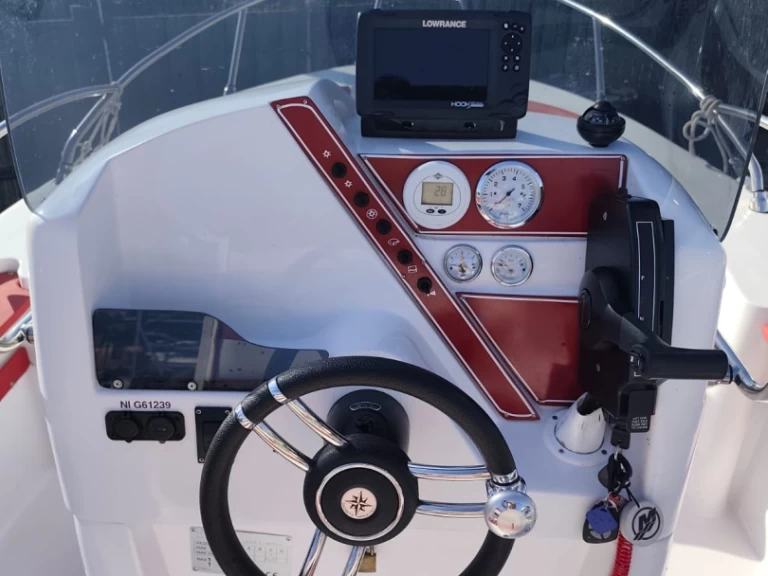 Alquiler Lancha Blumax con o sin  título de navegación