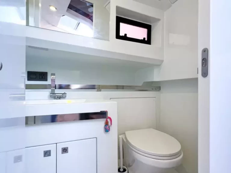 Alquiler Lancha De Antonio con o sin  título de navegación