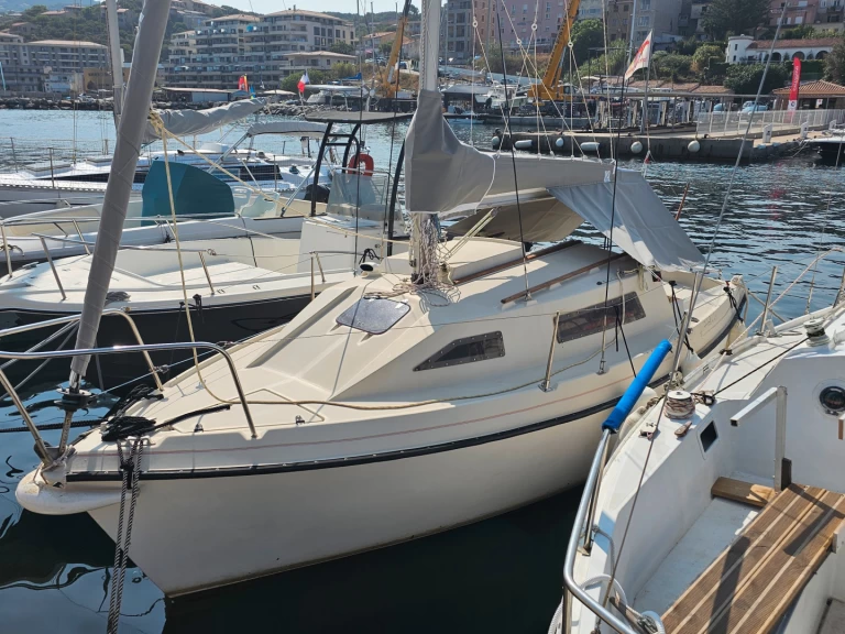 Alquiler de embarcaciones Bénéteau California 660 biquilles enIsolella en Samboat