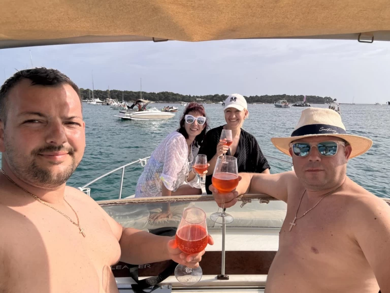 Alquiler de embarcaciones Jeanneau Cap Camarat 705 enVilleneuve-Loubet en Samboat