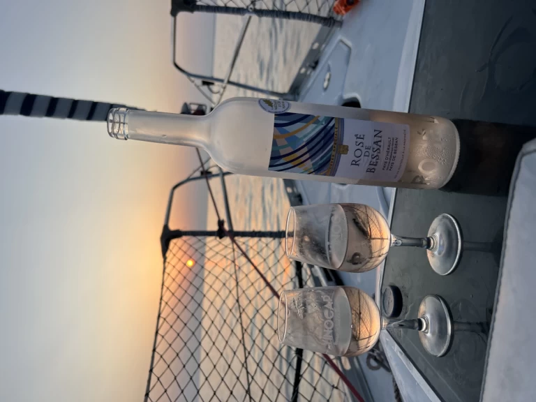 Alquiler de Velero, con o sin patrón Jeanneau Le Cap d'Agde