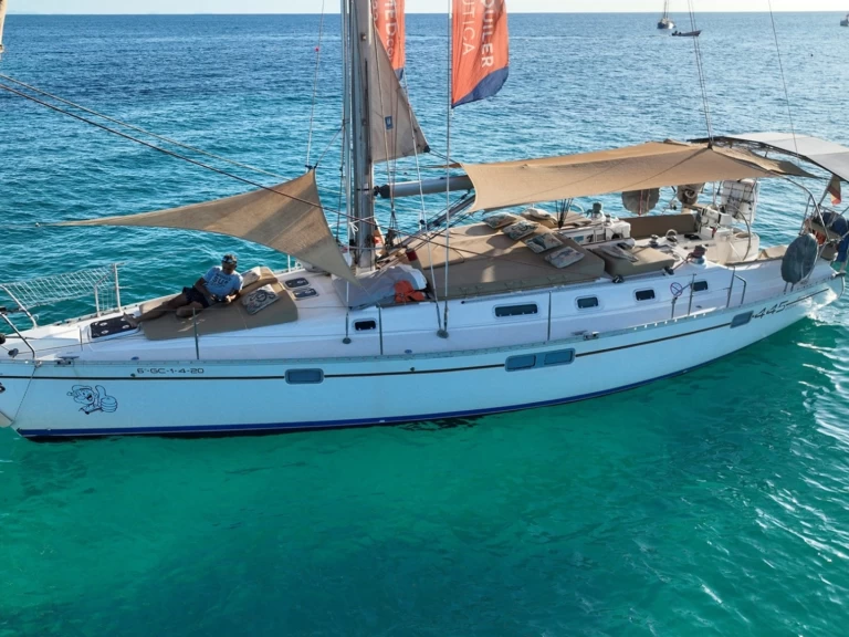 Alquiler de Velero, con o sin patrón Bénéteau Torrevieja