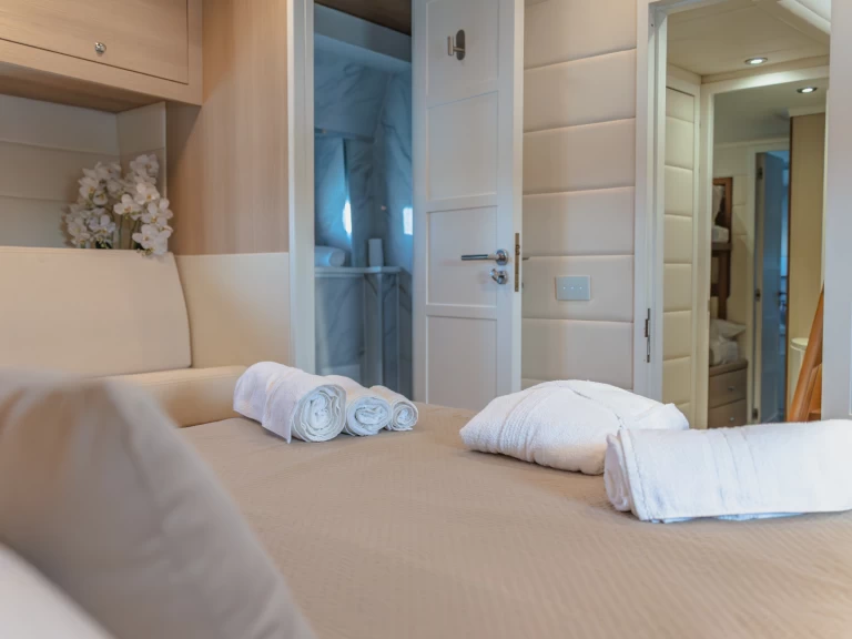 Benetti Benetti 72 de alquiler a Salerno