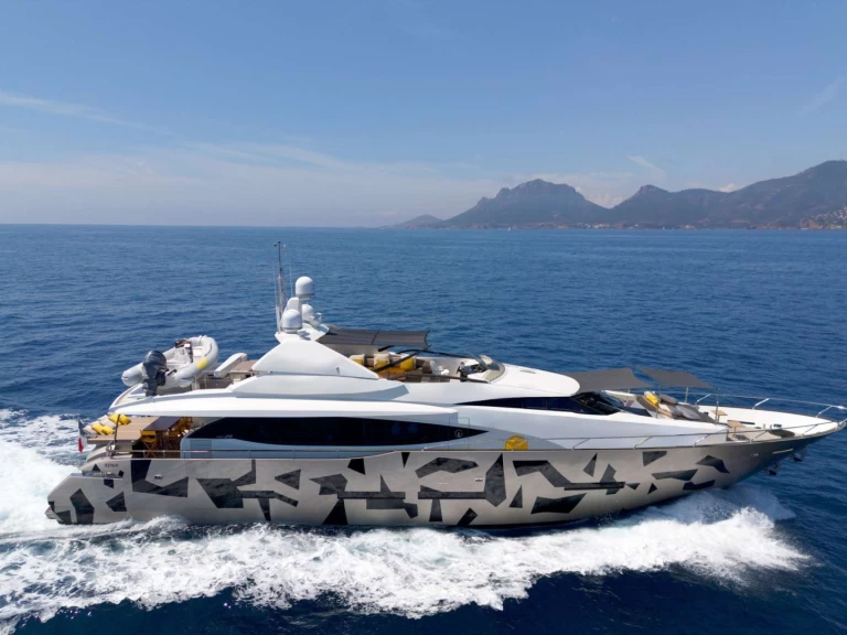 Peri Yachts Quantum de alquiler a Cannes